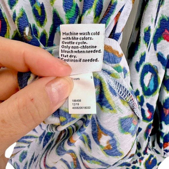 Nine West Cheetah Blouse Multicolor Blue Women's Small Winter 2019 - Picture 11 of 11